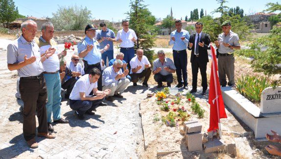 15 Temmuz Şehitlerini Anma, Demokrasi ve Milli Birlik Günü Etkinlikleri Programı kapsamında Şehit Kabirleri ziyaret edildi.