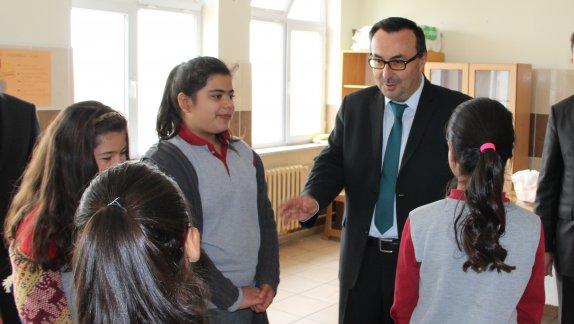İlçe Milli Eğitim Müdürümüz Sayın Yılmaz CEYLAN Tuzköy Ortaokulunu Ziyaret Etti 