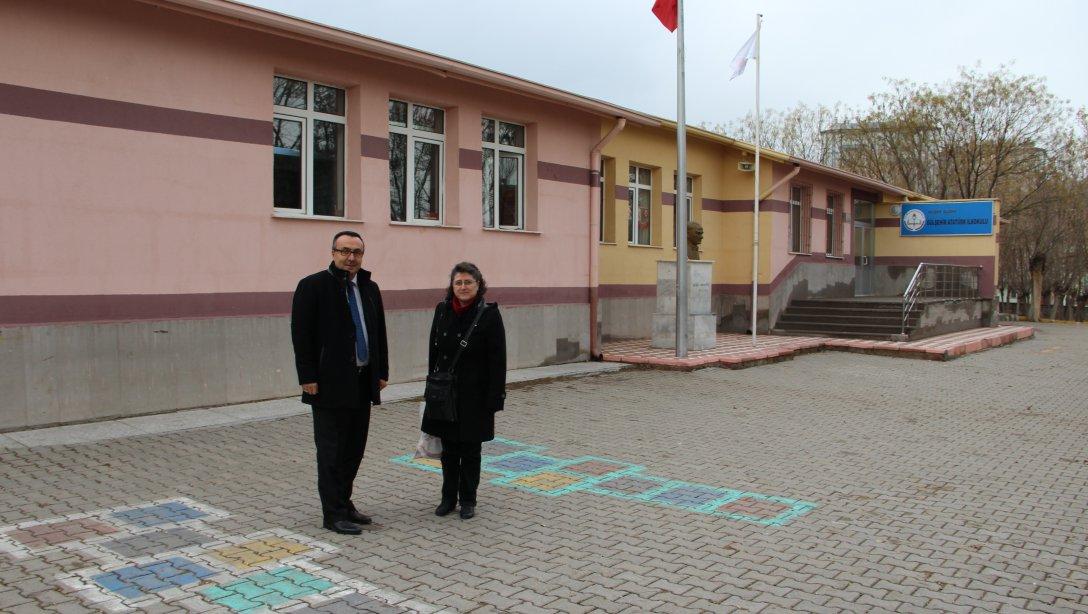 İlçe Milli Eğitim  Müdürümüz Sayın Yılmaz Ceylan Atatürk İlkokulunu Ziyaret Etti.