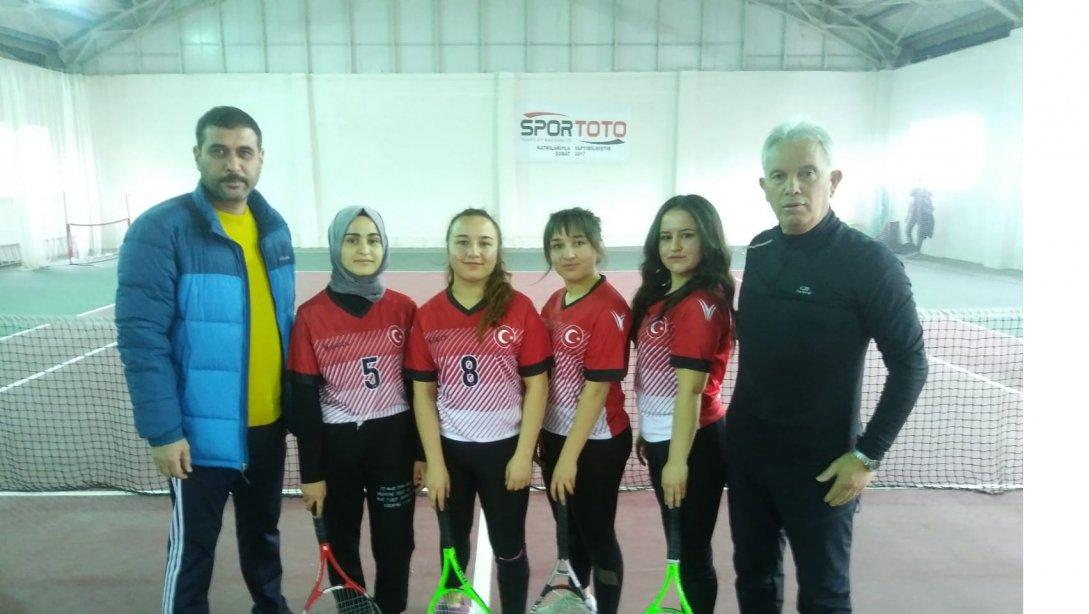 Kız Tenis İl Şampiyonu Gülşehir'den