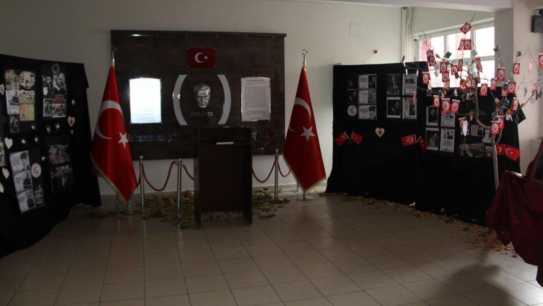 10 Kasım Atatürk'ü Anma Günü Programını Gerçekleştirdik.