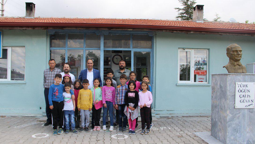 Müdürümüz, Yeniyaylacık İlkokulu'nu ve Yeşilöz İlkokulu'nu Ziyaret Etti.